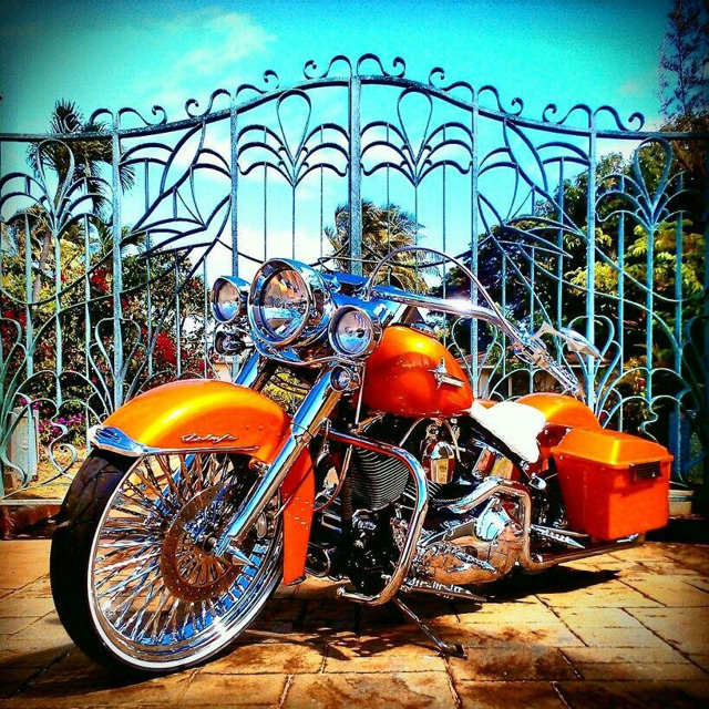 laut.fm – Motorcycle