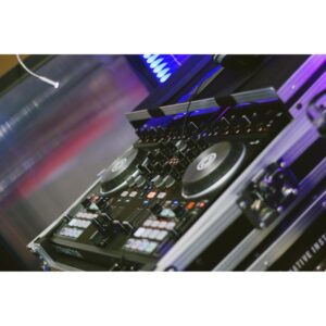 laut.fm – Dorfmonauten