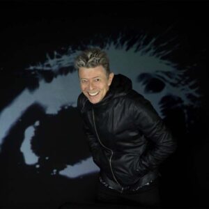 laut.fm – David Bowie Radio
