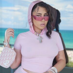 laut.fm - Kali Uchis Radio