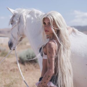 laut.fm - Nessa Barrett Radio